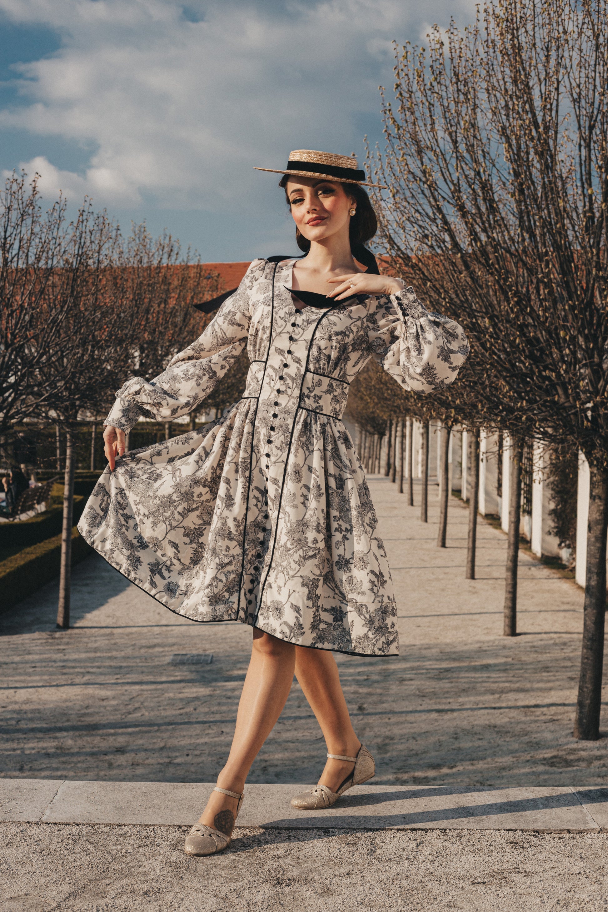 V-neck Printed Aline Dress With Long Puffed Sleeves and Covered Buttons snova vintage
