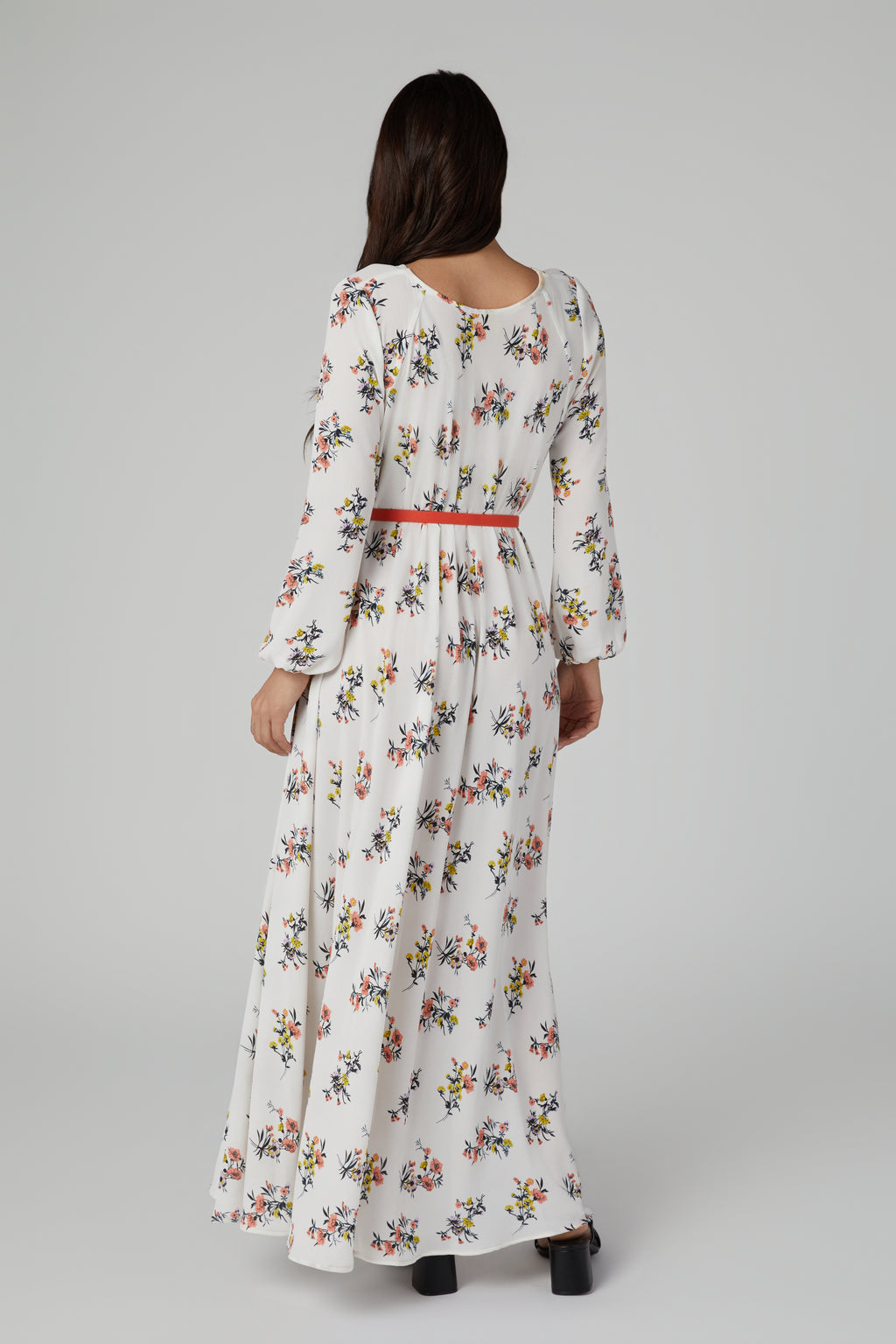 Floral Printed Crinke Chiffon Maxi Dress – Long Sleeves and Belt