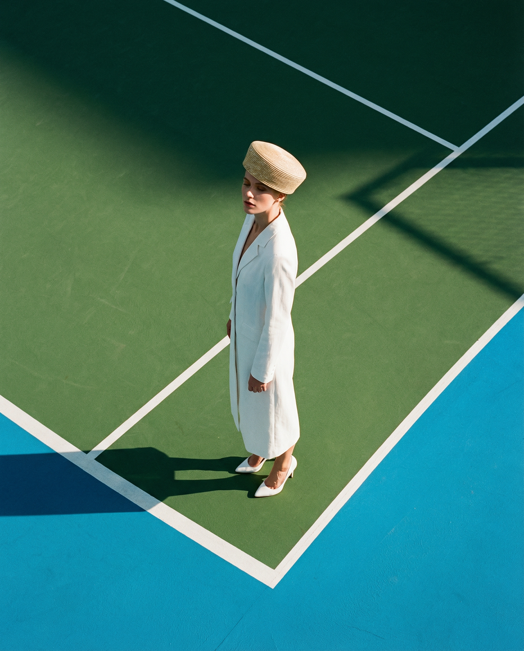 Straw Trapeze-Shaped Pillbox Hat