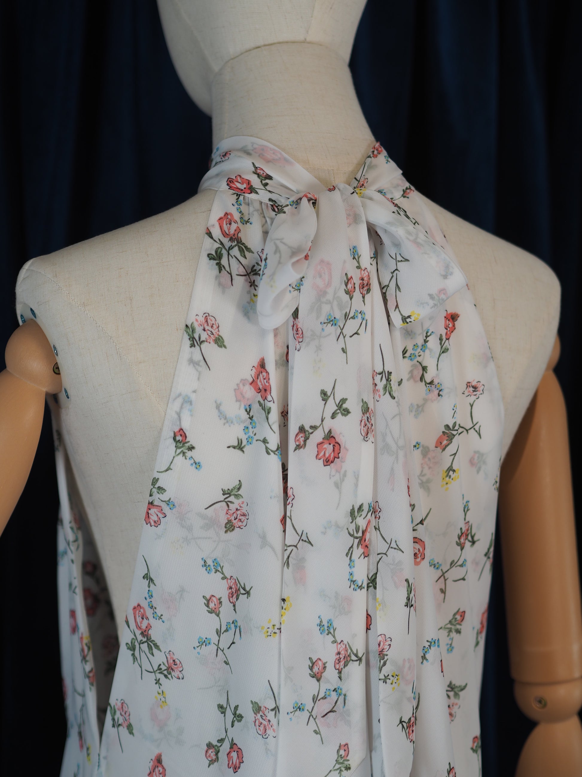 Printed Halterneck Sleeveless Chiffon Dress Asymmetric Hem