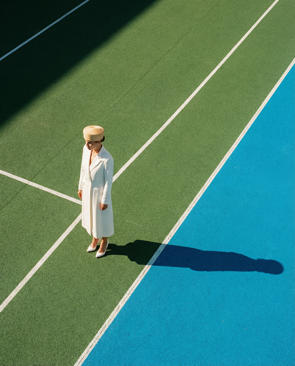 Straw Trapeze-Shaped Pillbox Hat