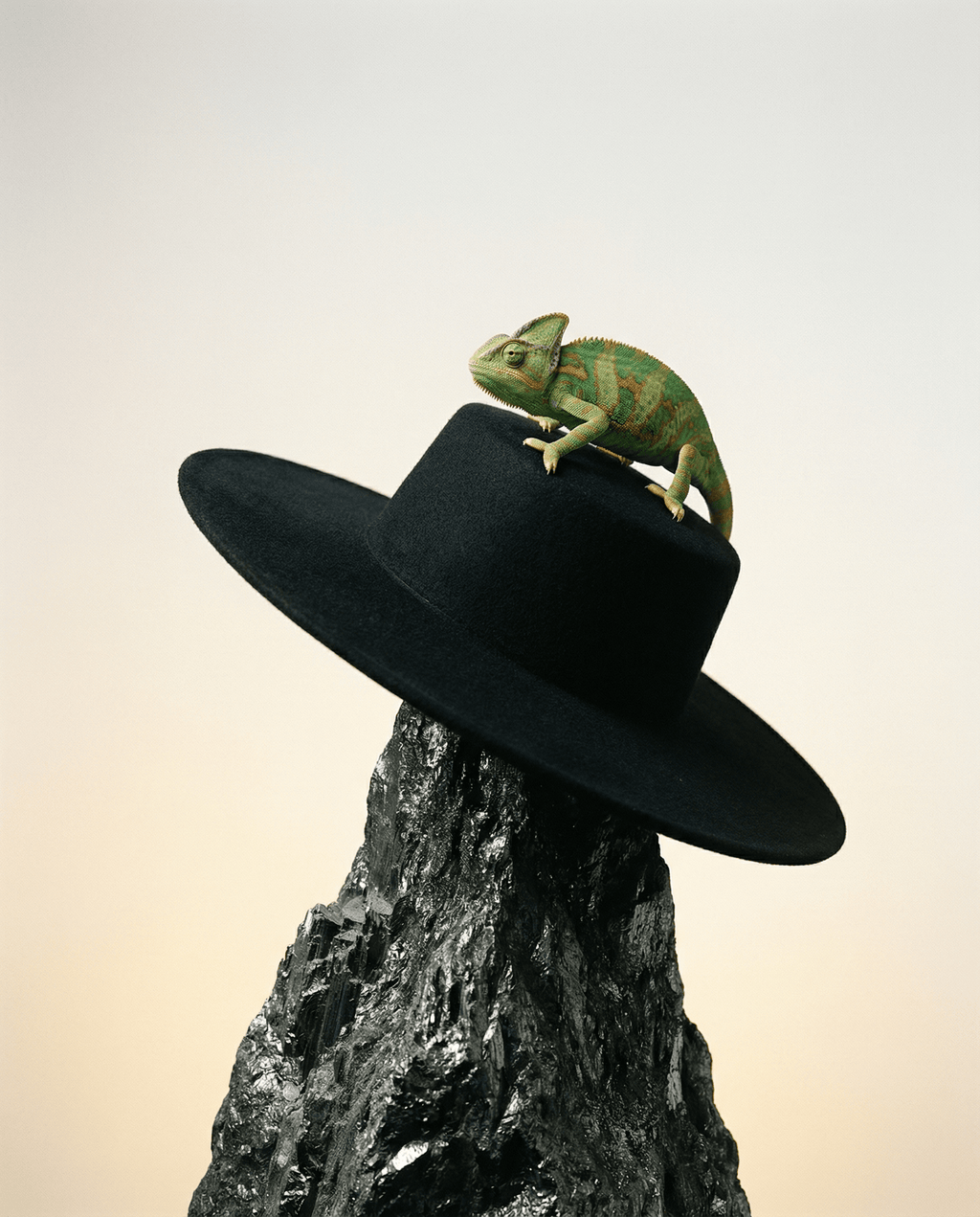 Medium Brim Boater Hat with Ties - 100% Wool
