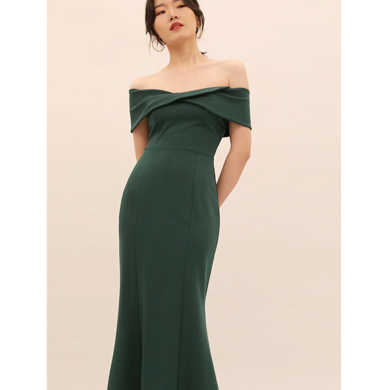 Fitted Off Shoulder Midi Dress Zalinah White London