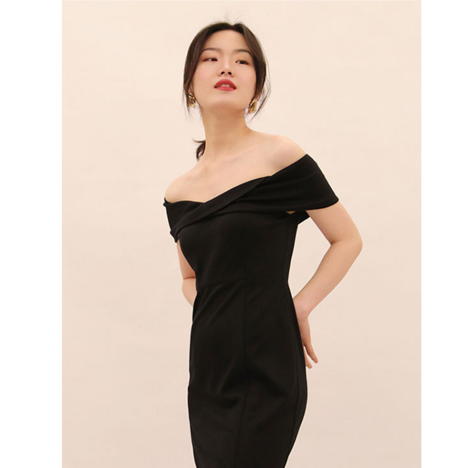 Fitted Off Shoulder Midi Dress